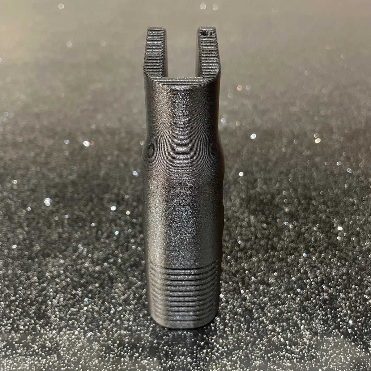 Skeletonized AR Grips